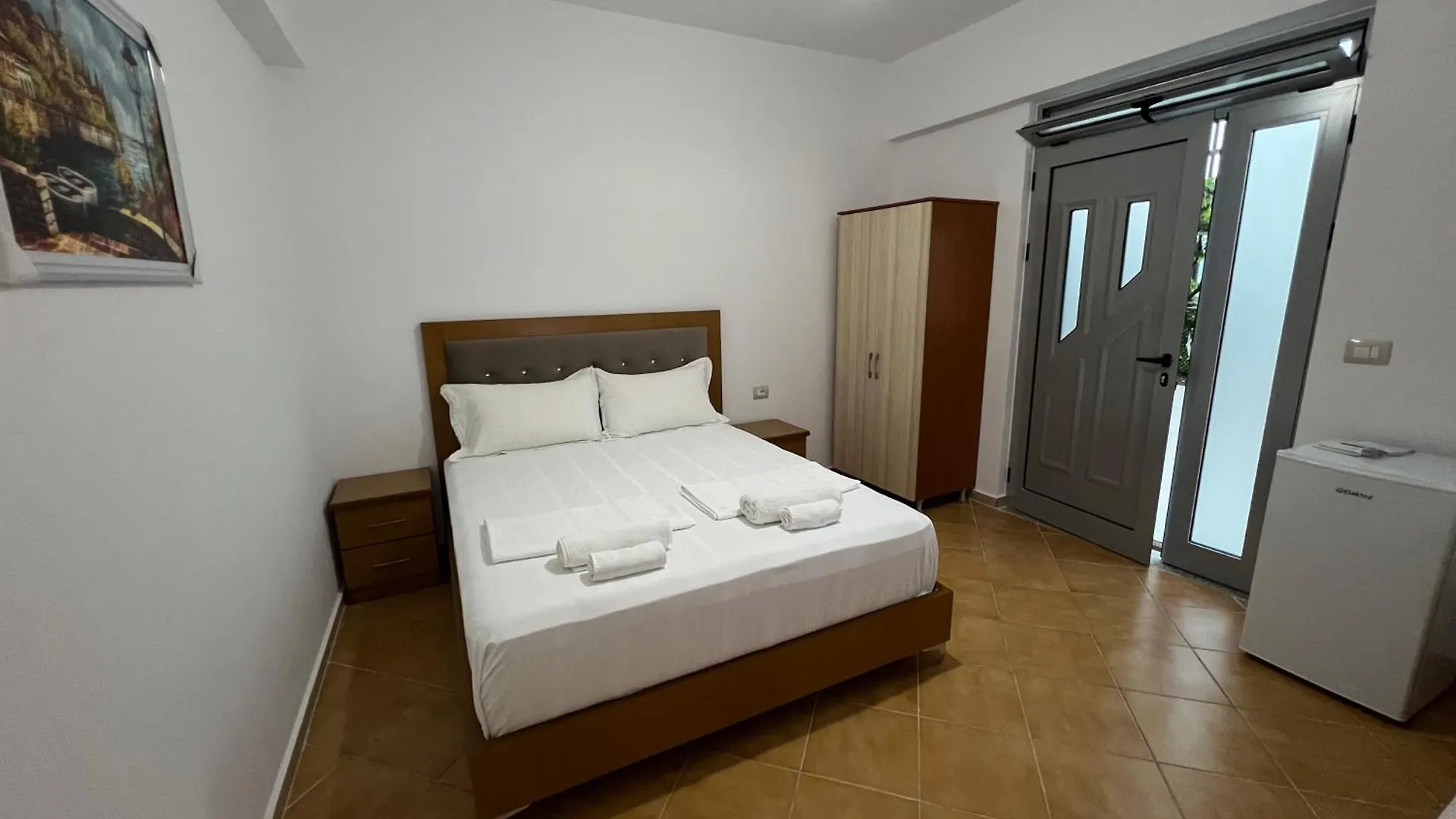 Anna Rooms Sarande