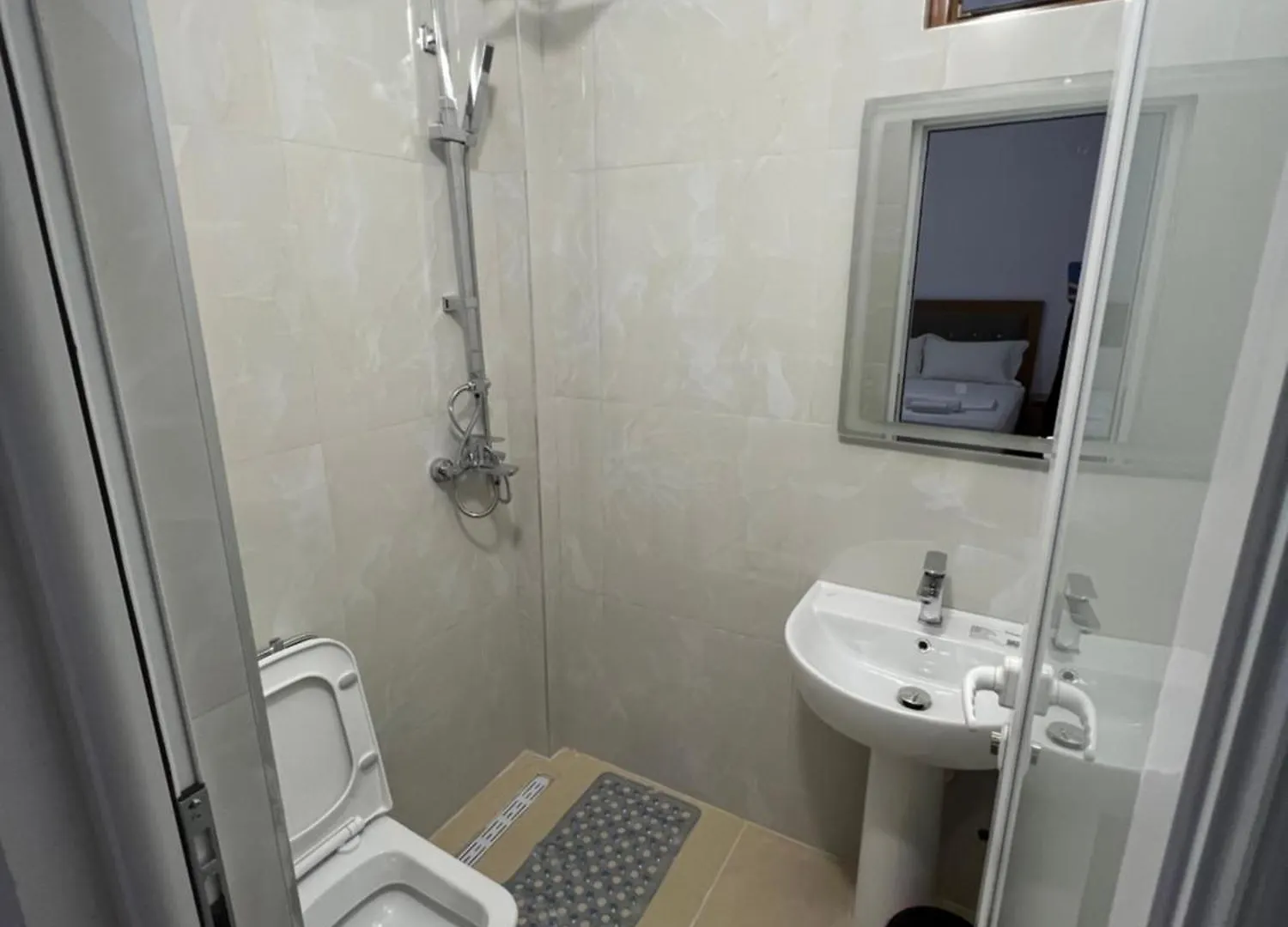 Anna Rooms Sarande Guest house